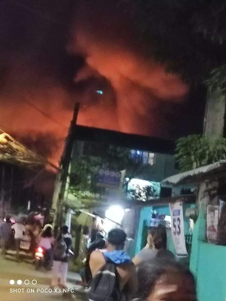 Yham07908676's tweet photo. Humihingi po sana ako ng tulong para sa mga kapit bahay ko pong nasunugan ito po ay sa montalban rizal libis san jose and kind of donations lalo mga pagkaen , damit , tubig para po sa kanila ito po aking gcash # 09384266252 sana po mabigayn nyo ulit ng bagong pag asa https://t.co/C7CssTojqW