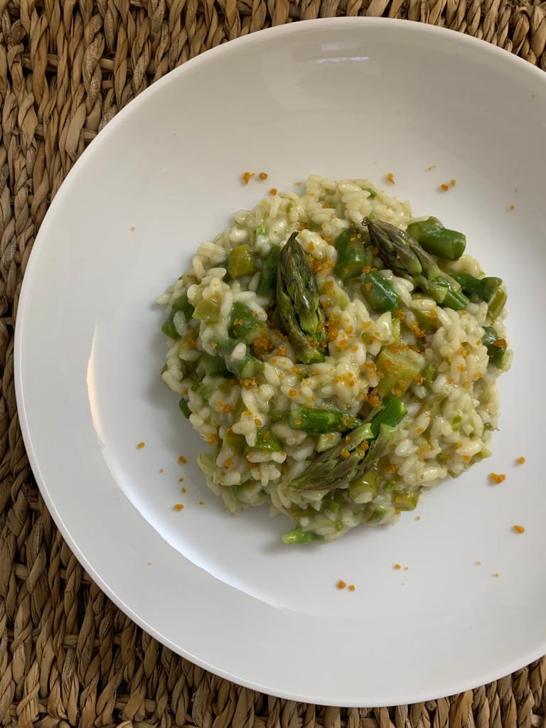 dianabuso's tweet photo. Risotto asparagi e bottarga.
#cookidoo scegli una ricetta per due e aggiungi il tuo ingrediente speciale 😊
#cucinoconbimby
#BimbyCommunityStar
#incaricatabimby
#risotto https://t.co/PonAvRTTif