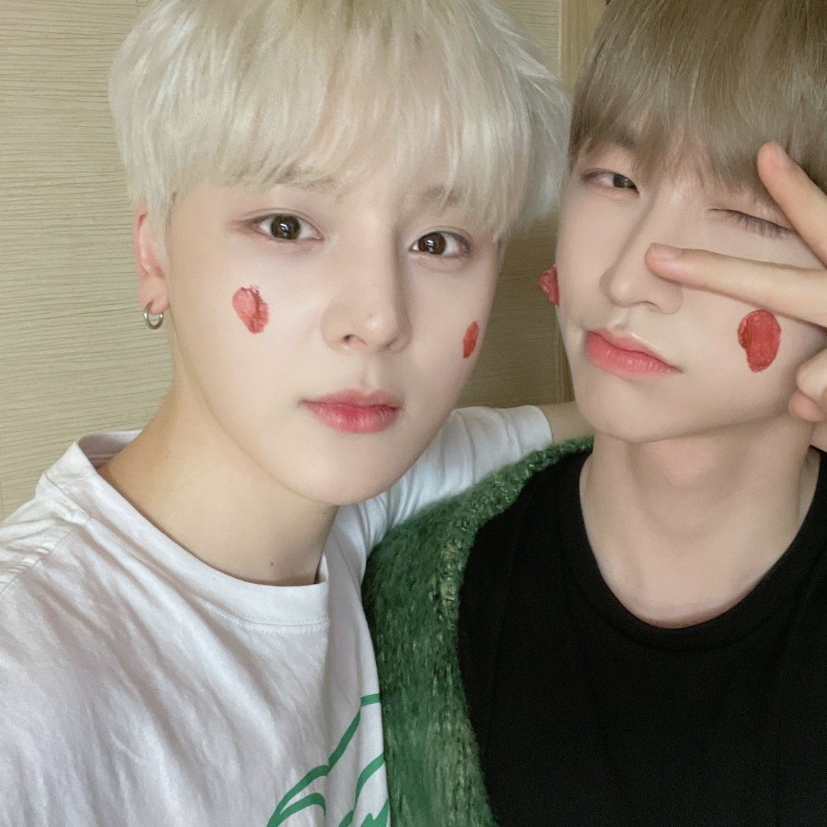 KMSFEED's tweet photo. #MINSU on Fancafe [💌] ft #JAEYUN #JISU https://t.co/Y2DPZbCXbw