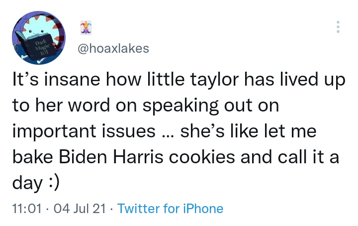 taysmoonchild's tweet photo. pick a lane please how the hell do you want her to speak and when she actually does you say she "didn't serve" 😭 https://t.co/ViA3yNlRIa