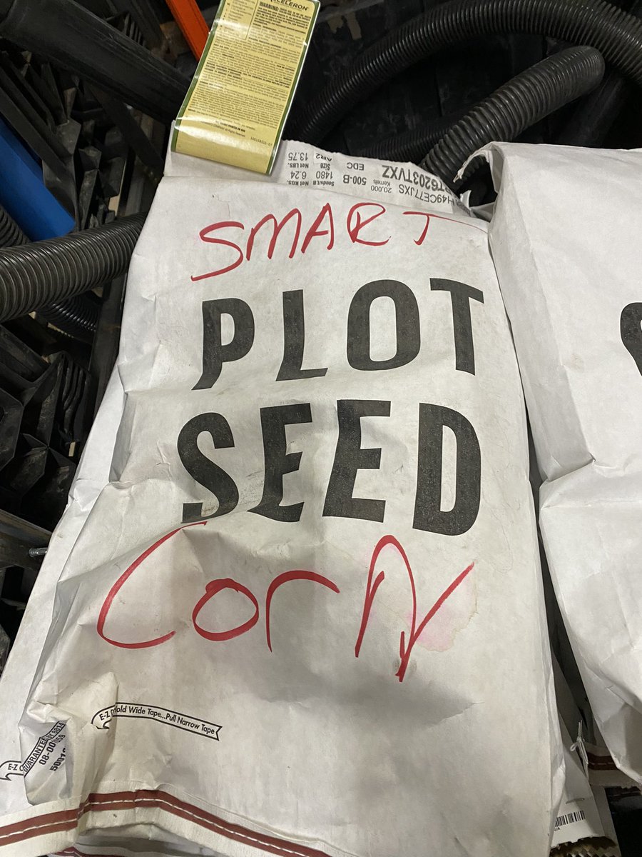 MattMstorby's tweet image. #SmartCornSystem going in the ground in NC IA. I can’t wait for all the questions on what we planted by the busy highway. @Asgrow_DEKALB