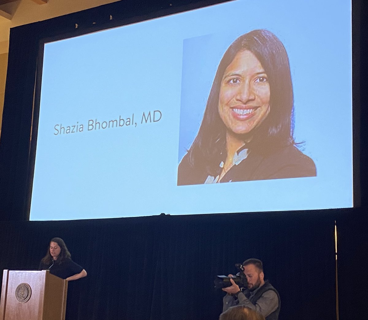 StanfordNeo's tweet photo. Celebrating Dr. Shazia Bhombal tonight, recipient of the 2022 @StanfordChild Medical Staff Impact Award - a testament to her incredible #POCUS, neonatal #CHD and #BPD program building skills - we are a better NICU because of you! https://t.co/J7oh2t7vj5