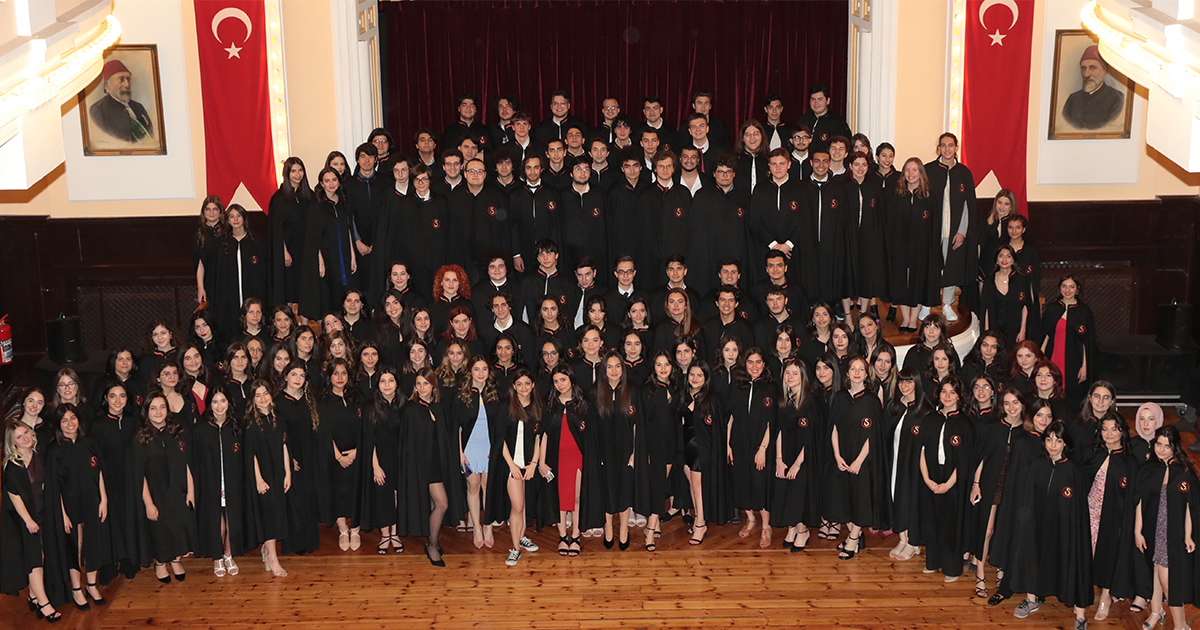 Galatasaray Lisesi 2021/2022 Öğretim Yılı Diploma Törenleri Gerçekleşti. gev.org.tr/haber/2022/05/…