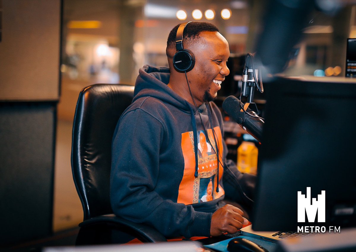 METROFMSA's tweet image. #PhonelineTraffic : @moflavadj definitely has a lot on his mind ,What’s on your mind? Share with us. 

☎️ : 089 110 3377 
WhatsApp: 071 585 6157

#TheMorningFlava 
@moflavadj  @owenhannie @KhutsoTheledi @Lindi_Sirame
