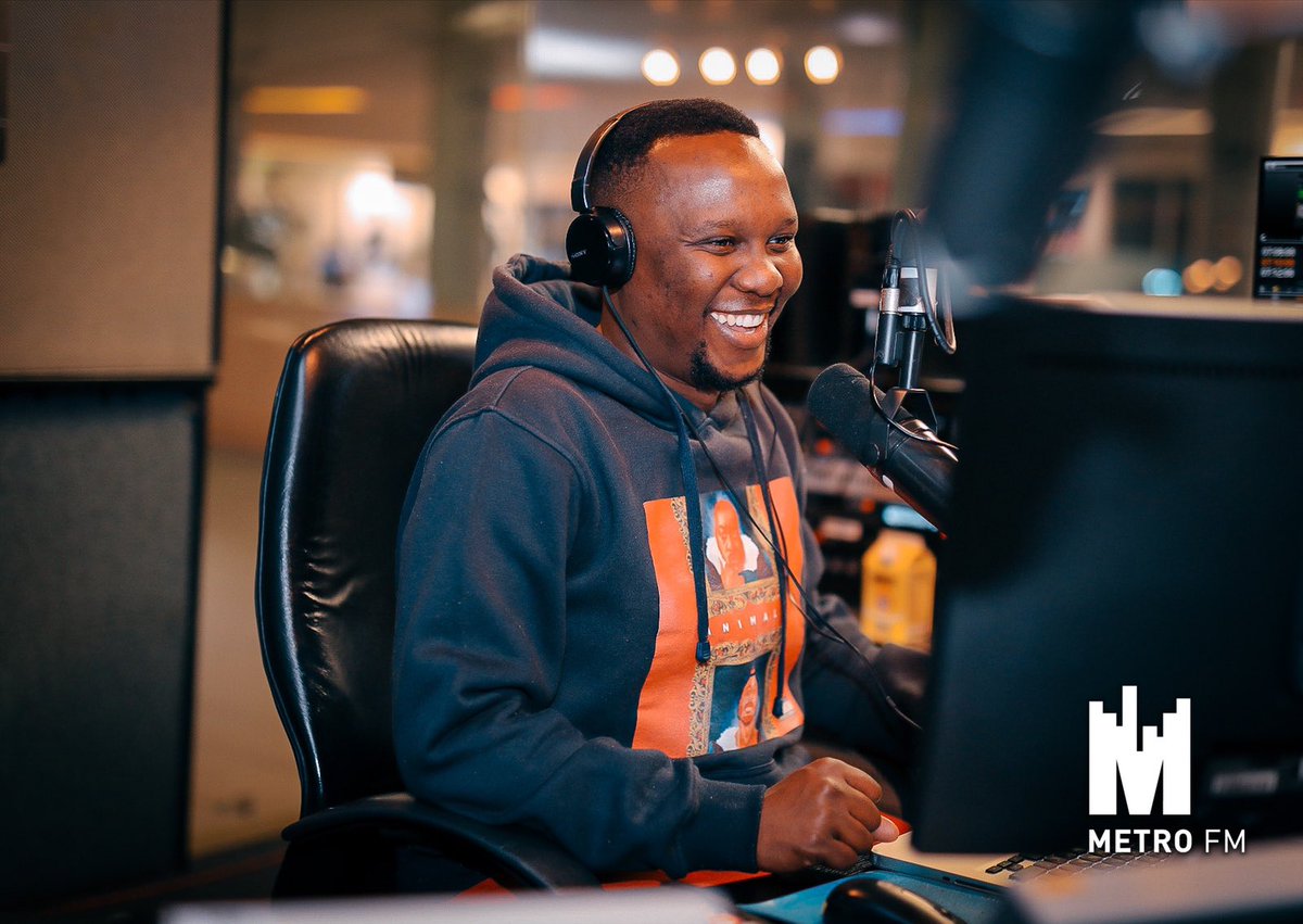 METROFMSA's tweet image. #PhonelineTraffic : @moflavadj definitely has a lot on his mind ,What’s on your mind? Share with us. 

☎️ : 089 110 3377 
WhatsApp: 071 585 6157

#TheMorningFlava 
@moflavadj  @owenhannie @KhutsoTheledi @Lindi_Sirame