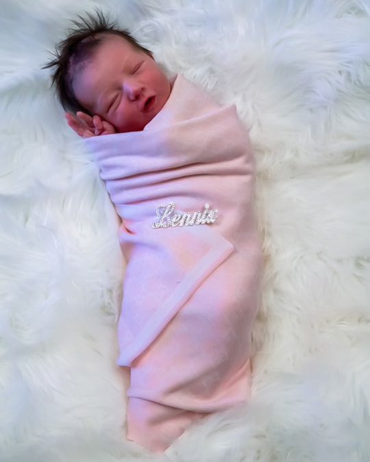 Congrats to Kyle Busch who announces the birth of his daughter Lennix