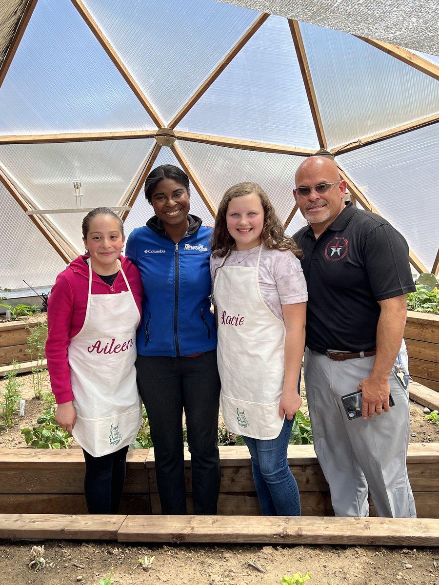 Mayo Blumberg (@prmayoblumberg) on Twitter photo SCHOOL WATCH: Avondale Elementary School students are growing fresh vegetables in 1 of 4 new solar greenhouses to help feed kids across the district. <a href="/KOAA/">KOAA News5</a> <a href="/PrincipalPerez/">Principalogy101</a> <a href="/pueblod70/">@PuebloD70</a> SCHOOL WATCH: Avondale Elementary School students are growing fresh vegetables in 1 of 4 new solar greenhouses to help feed kids across the district. <a href="/KOAA/">KOAA News5</a> <a href="/PrincipalPerez/">Principalogy101</a> <a href="/pueblod70/">@PuebloD70</a>