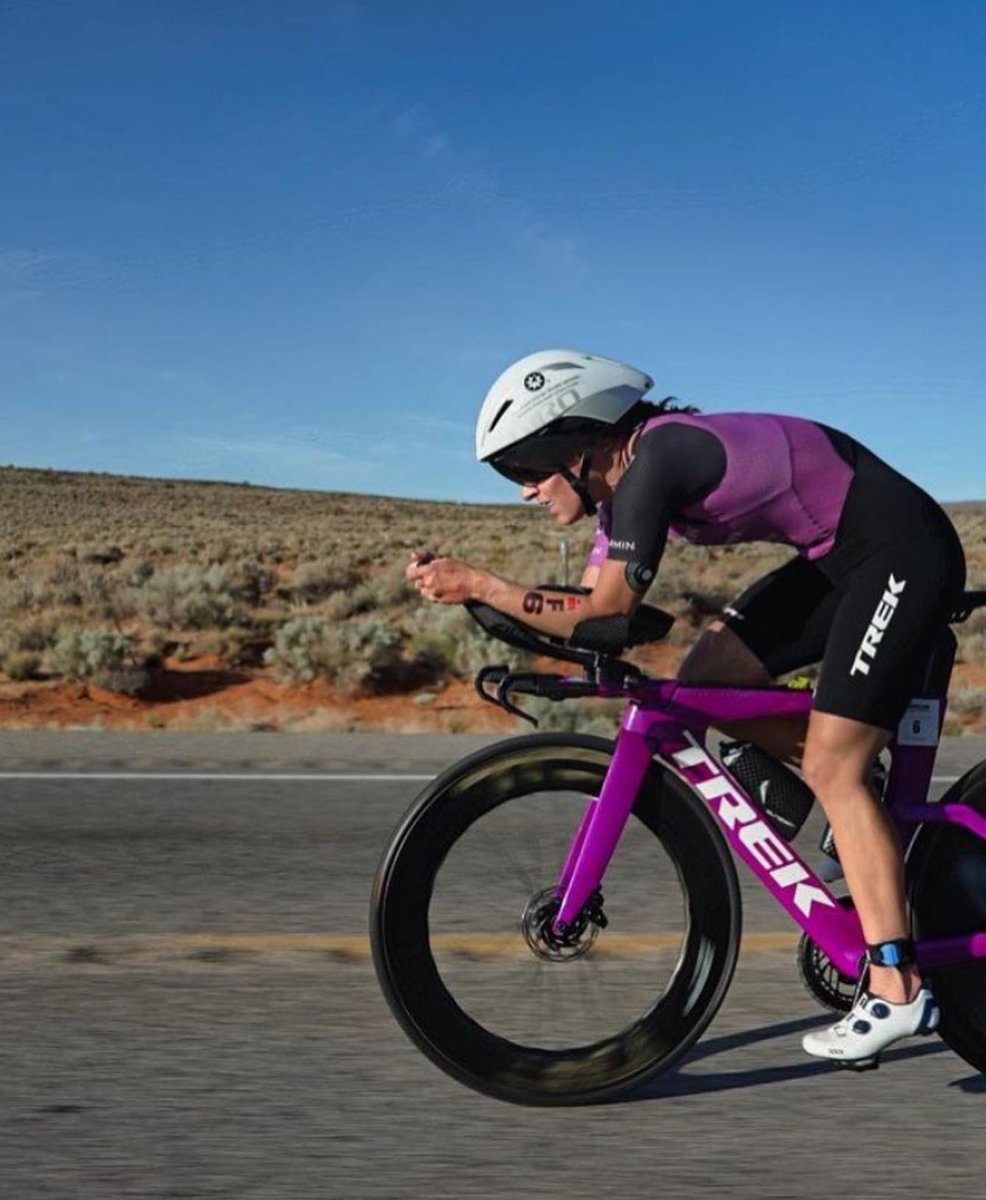 formswim's tweet photo. Three days later and we’re still riding the adrenaline rush from the #IMWC at https://t.co/AJnl4Gswb5! 👏

We’re so proud of our pros! Lionel Sanders pushed all the way to the finish and took second place on the podium; and Skye Moench rallied coming in fourth! 🎉 https://t.co/y4794jcrsw