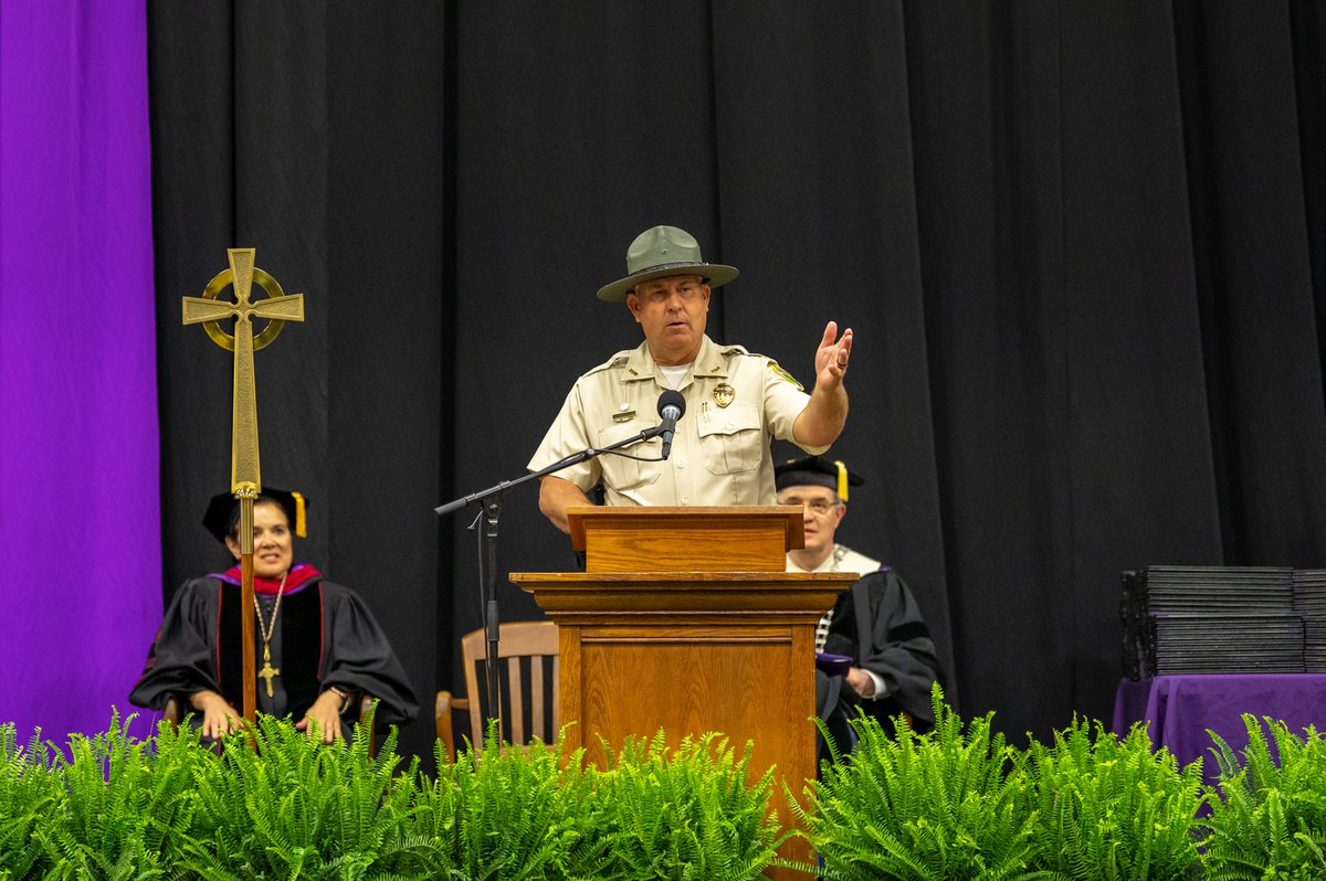 BethelUCPS's tweet photo. 📸 We are so happy to have celebrated the Class of 2022 on Saturday! 

Students and supporters: free, print-quality photos are available for download at this link along with an archived version of the ceremony live stream. Congrats grads! 🎉

https://t.co/Sie9Vp9pl6 https://t.co/4lPk2LSadH