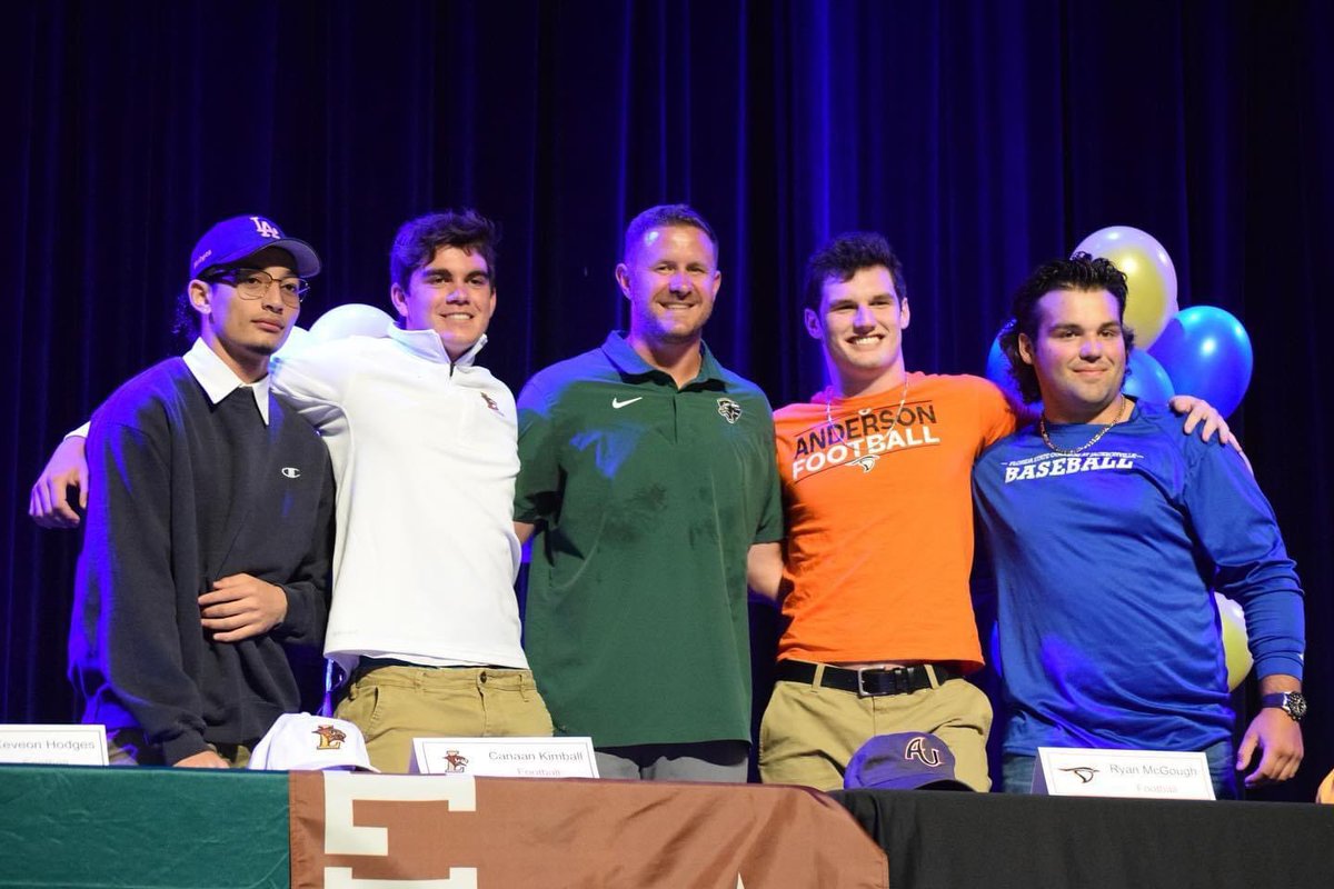 NeaseFTBL's tweet photo. Congratulations to Keveon Hodges, Canaan Kimball, Ryan McGough, and Cam Helt for signing today! 

Keveon Hodges - Webber International

Canaan Kimball - Lehigh University 

Ryan McGough - Anderson  University 

Cam Helt - FSCJ (Baseball) 

That makes 11 seniors signed so far! https://t.co/AnDzcyUIOp