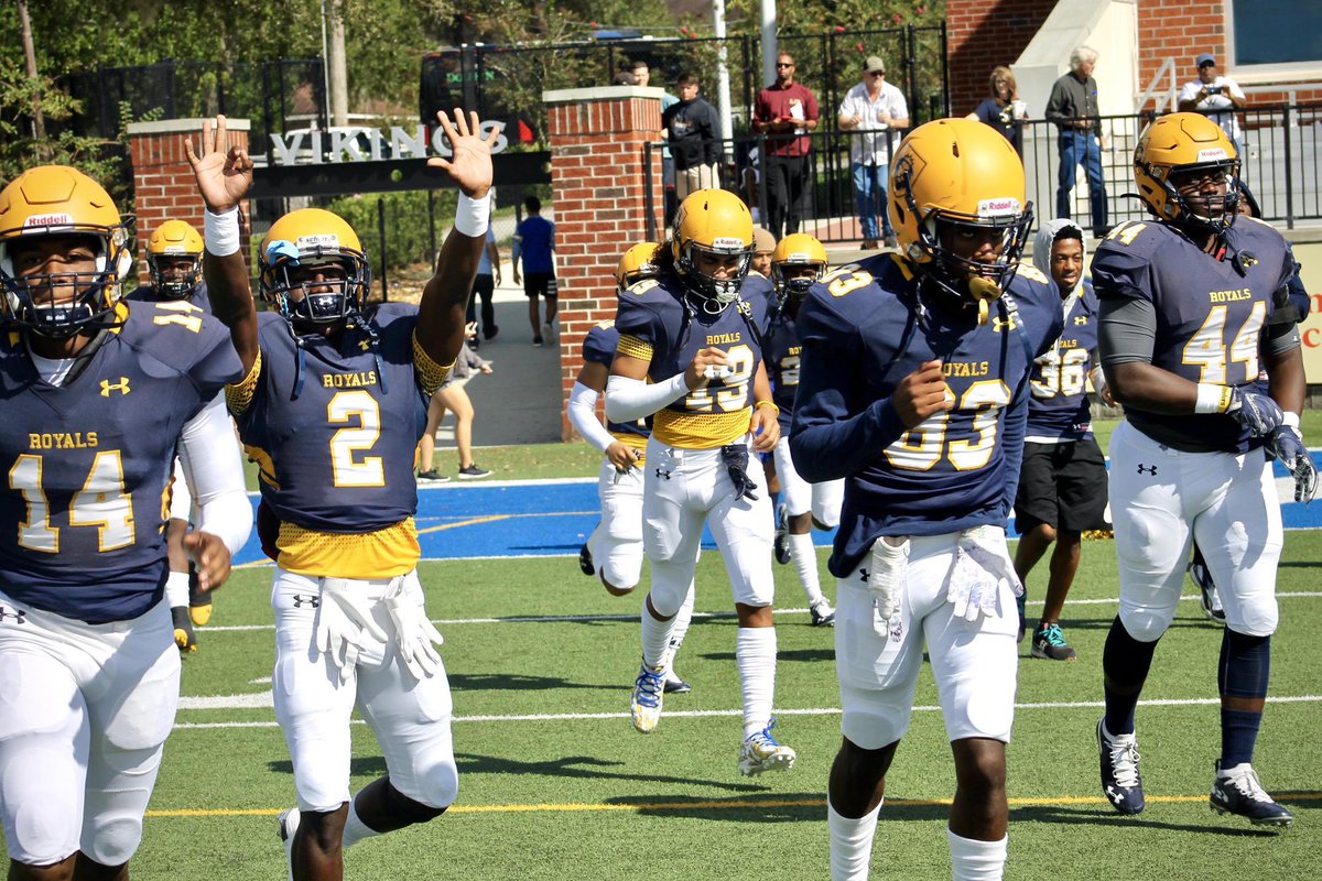 Blessed to receive my first offer from Warner University @dburks88