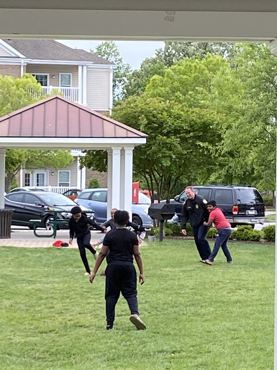 Today your <a href="/VBPD/">Virginia Beach Police Department</a> #FourthPrecinct Officers walked in the Belmont at Providence and Chartwell Apartments.Even had time to play some ball! Your neighborhood could be next and we might even bring Police Chief <a href="/PaulNeudigate/">Chief Paul Neudigate</a> next time.  #CommunityEngagement #PoliceAndCommunityAreOne