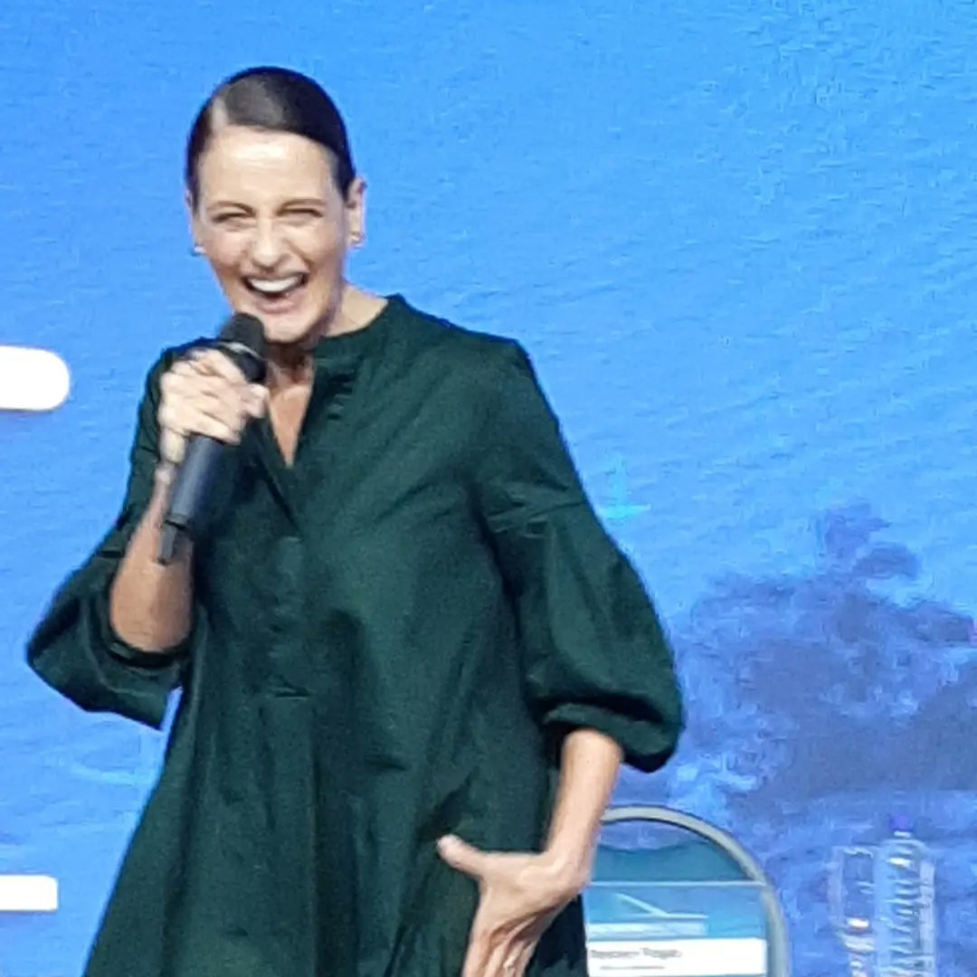 ge7comunicacao's tweet photo. Ela é demais! Denise Fraga em um evento da ANFIP, sábado. Maravilhosa https://t.co/O25paNYQ6H