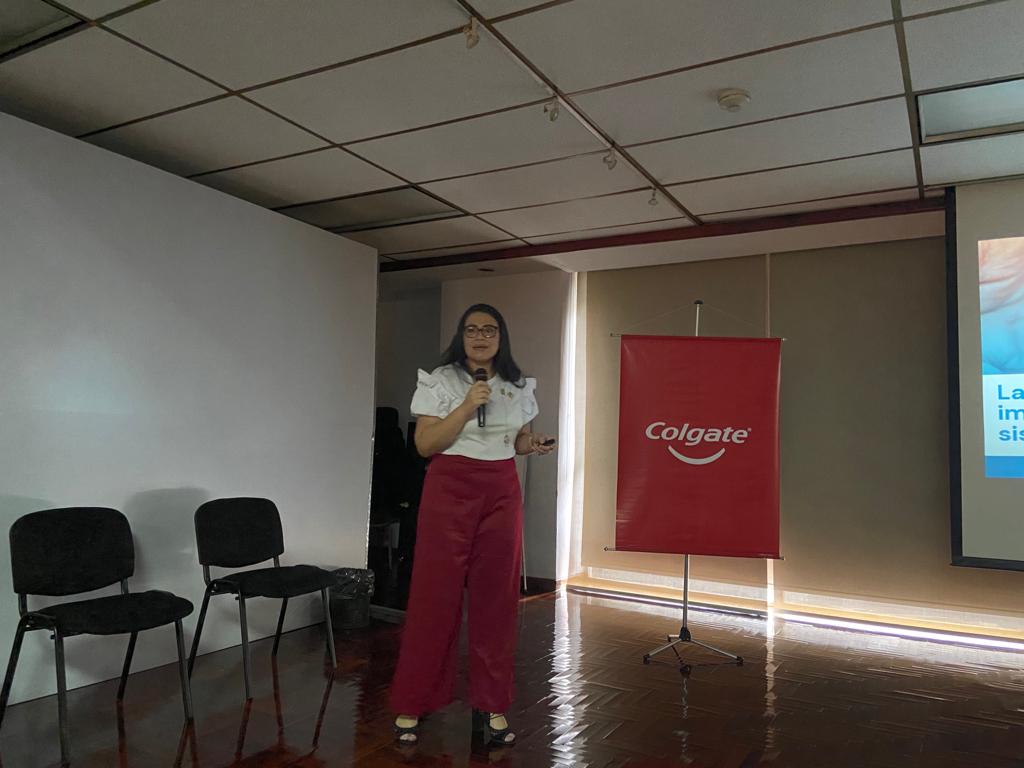 svperiodoncia's tweet photo. #10DeMayo segundo día de conferencias en celebración por la Semana de la Salud de la Encía @tlroma @carollyibrin @IlusionR #Encía #Periodoncia #Odontología https://t.co/73LAZNOKB3