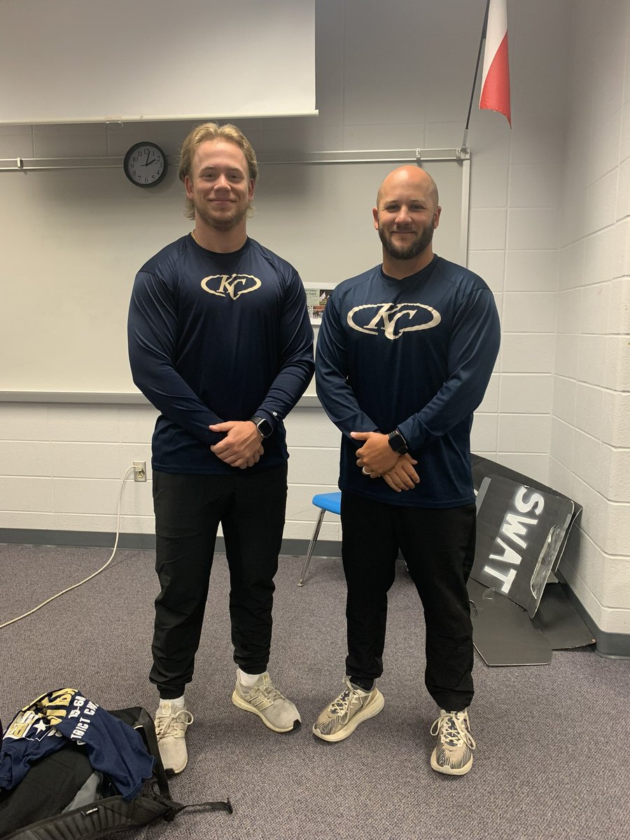 humphreys_coach's tweet photo. Dress like a teacher day for KC seniors today, obviously @GiovanniRosami4 has great taste when choosing someone to imitate lol.  Gonna miss this dude. https://t.co/mwqO2FDNNz