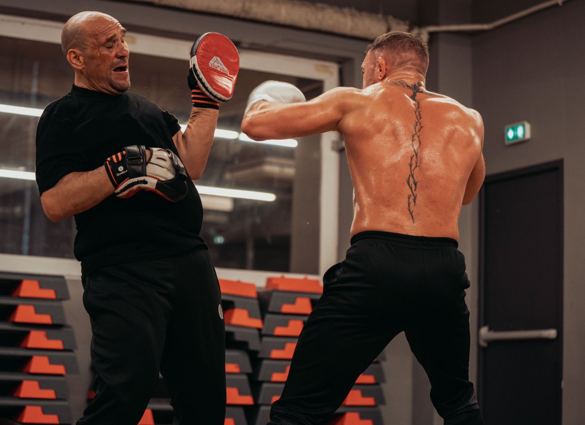 TheNotoriousMMA's tweet photo. I’m telling you, watch your mouth. https://t.co/2tNGmZSmyE