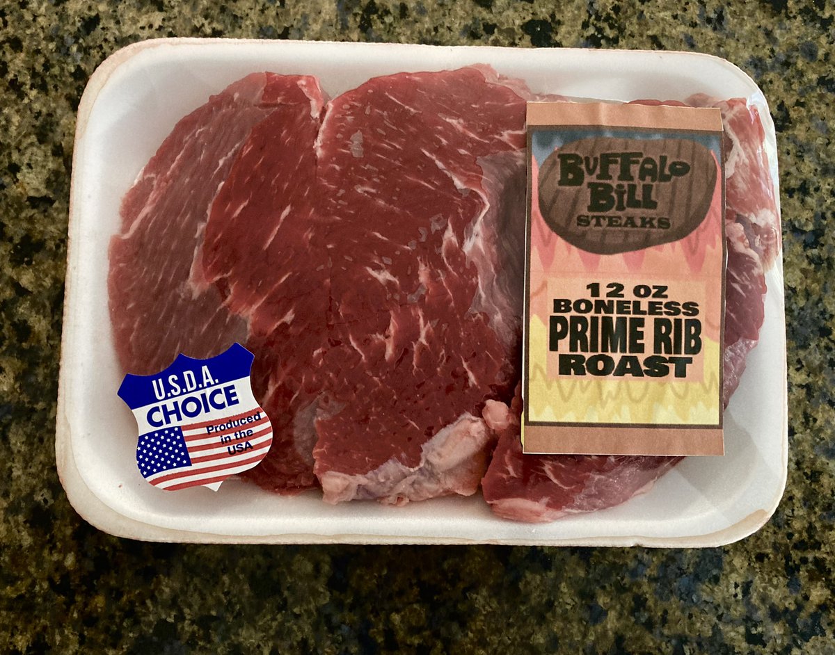 GaryMeowzers11's tweet photo. Just got my Buffalo Bill prime rib in the mail today! Excited to dig in and take a bite! 🥳🍗 #buffalobillsteaks #steak #celebration #steakcelebration
@BffloBllStks https://t.co/L8Qtg8AU7k