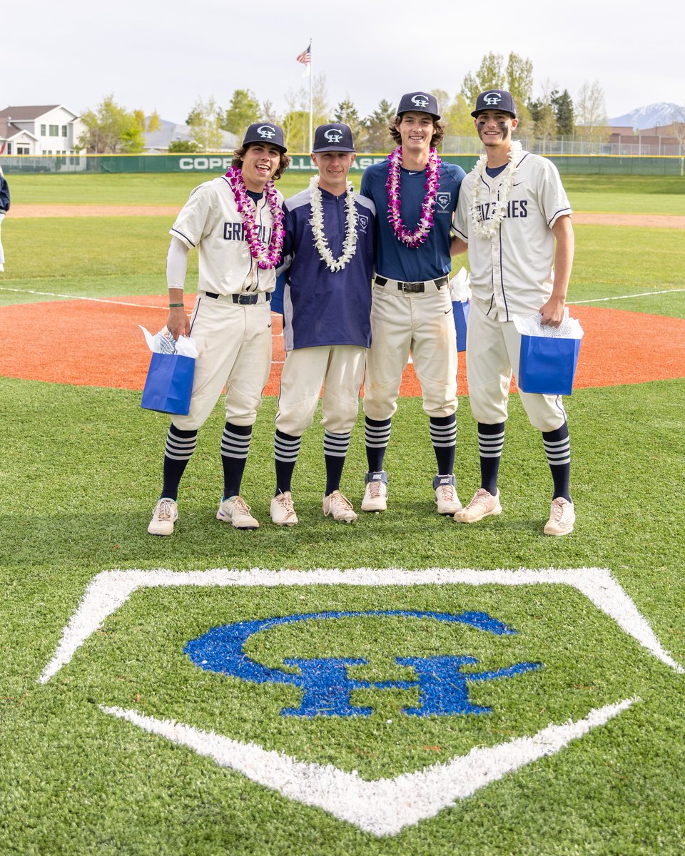 davereeder7's tweet photo. Senior Night
Copper Hills Baseball https://t.co/3wc3ZRur3x