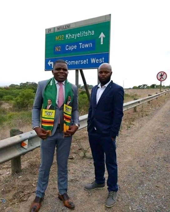 DimaMbishi's tweet photo. This was a once promising comedian in Zim. He is now dinning with the murders, oppressors of our motherland, #ZanuPFMustGo. Seen here somewhere in SA probably on a spying mission.
#ZimbabweShallBeFree https://t.co/ES3mcMKaTM