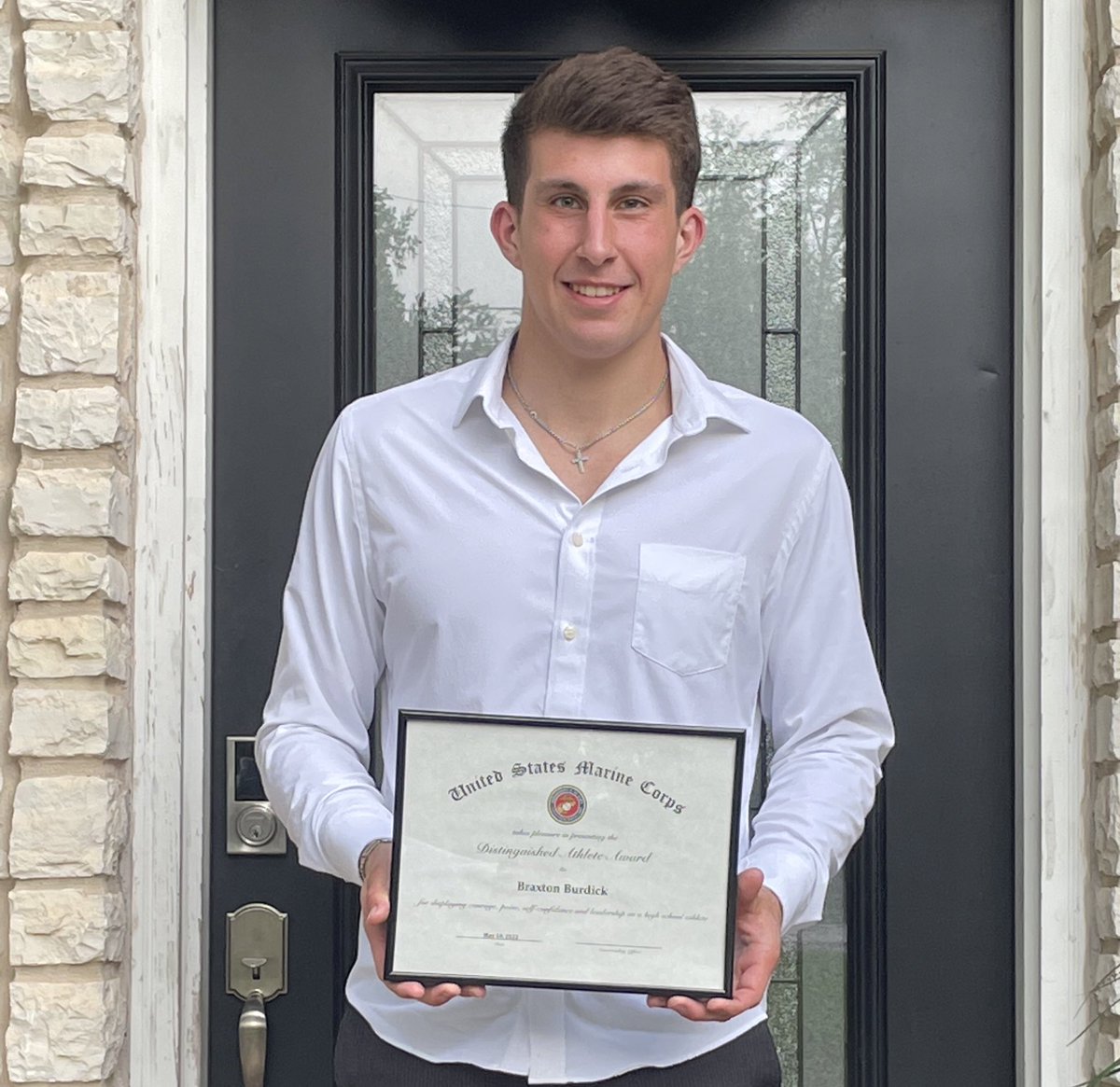 Senior Braxton Burdick has won the Marine Corps Excellence Award for Champion High School!  Proud of everything you’ve done on and off the court.  Go Chargers!
