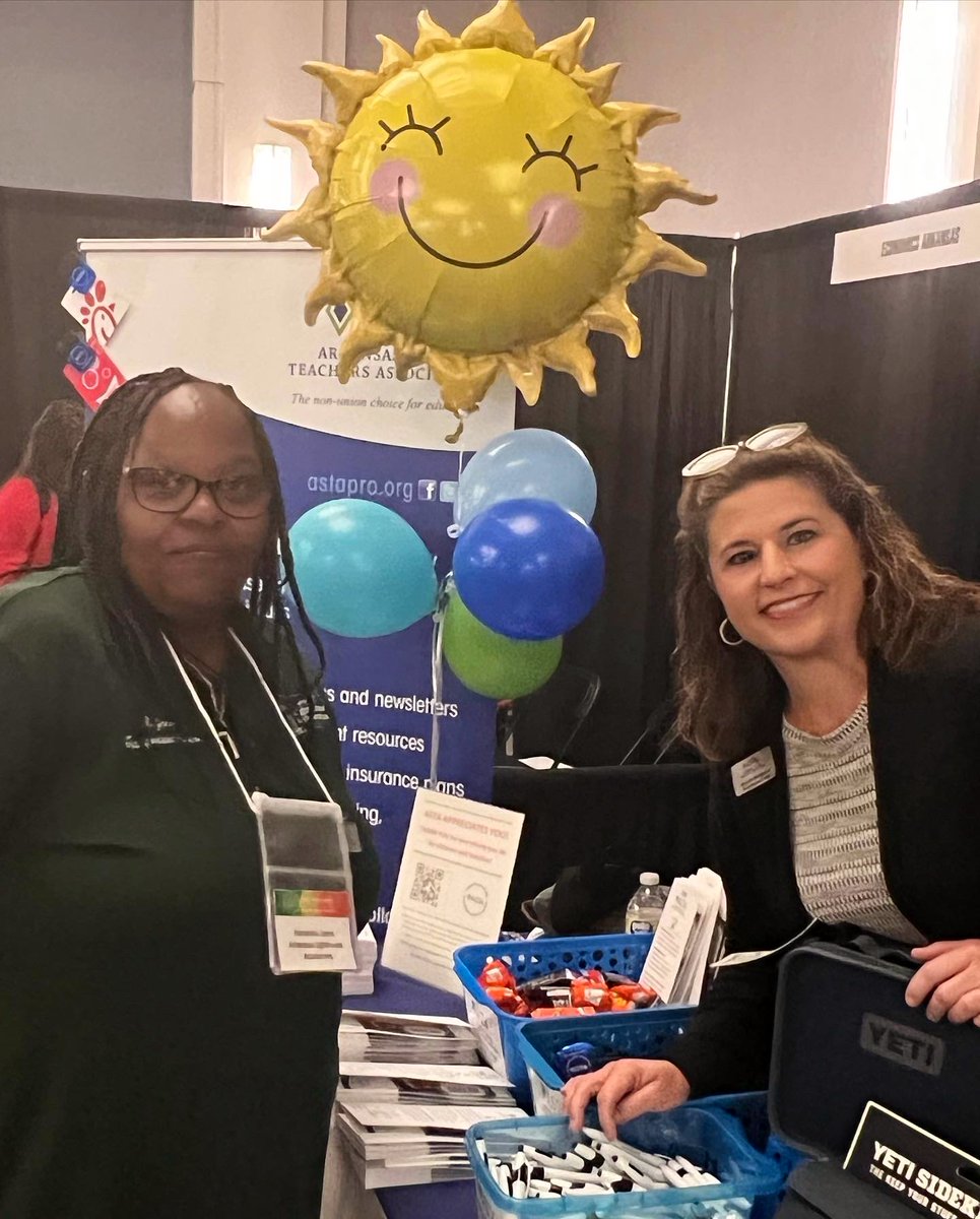 astapro's tweet photo. It was a great day celebrating educators @RobinsonCenter! @AAEteachers @astapro https://t.co/10KQtCgjMT