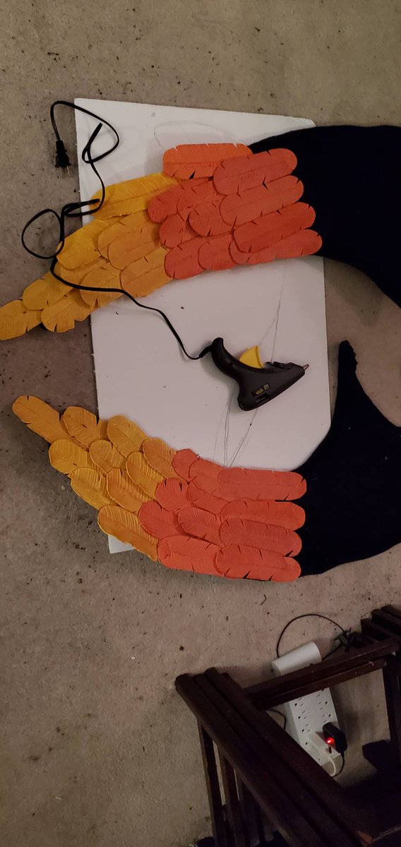 It was just brought to my attention that I haven't posted anything since October.  It's been drama llamas galore in our lives.  

Here's the construction of the halloween costume