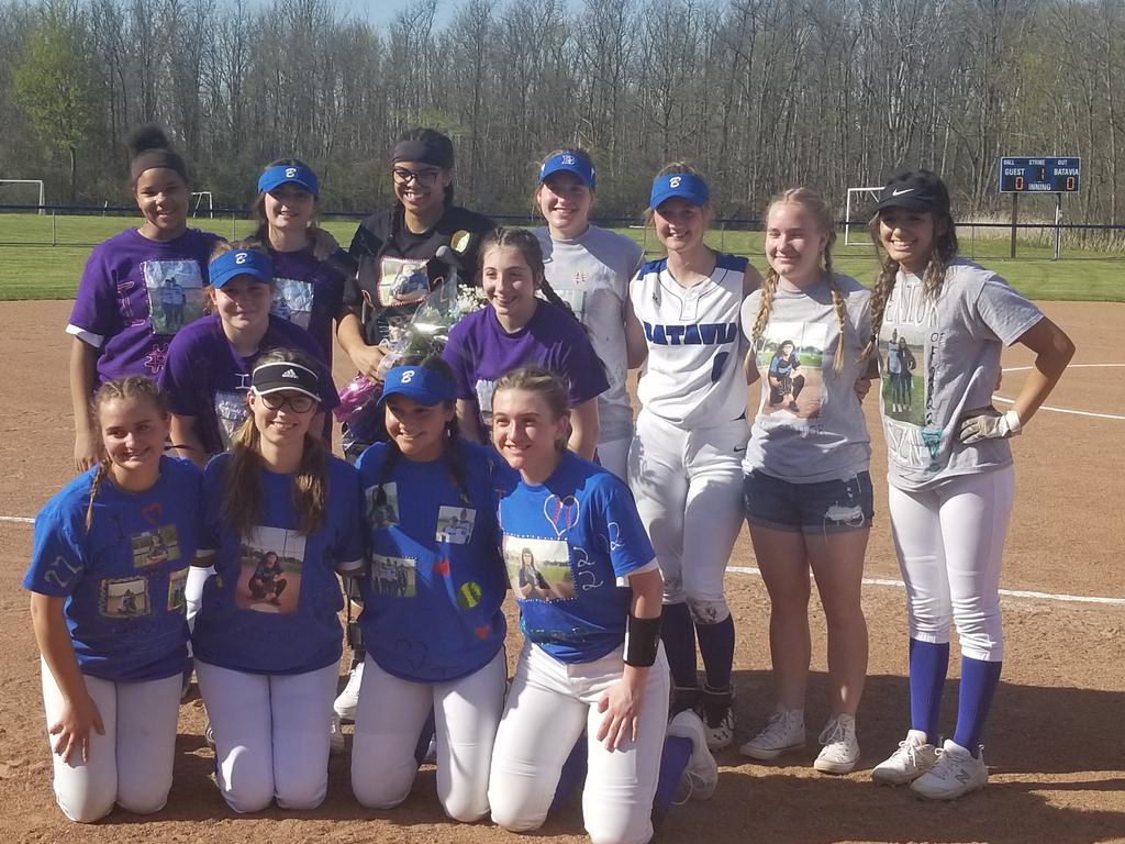batavia-high-school-on-twitter-senior-night-for-bhs-softball