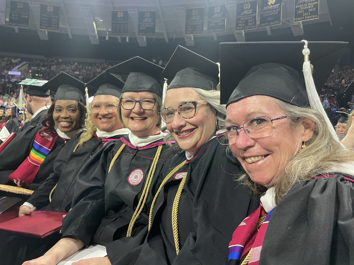 catherinebehan's tweet photo. New Masters of Liberal Studies, @AprilLidinsky ! #iusbgrad22 https://t.co/R5hwoERnLO