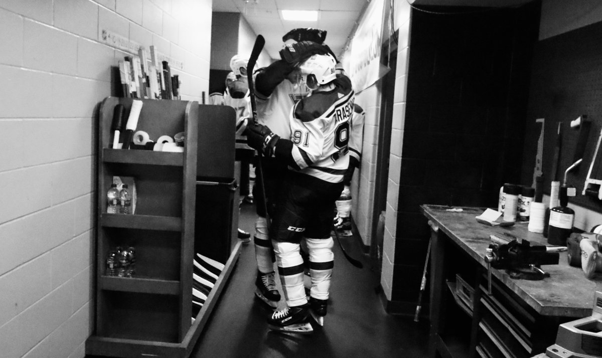 StLouisBlues's tweet photo. CAN WE GET A "LET’S GO BLUES" IN THE COMMENTS? #stlblues #WeAllBleedBlue https://t.co/hJ8BLqeBwR
