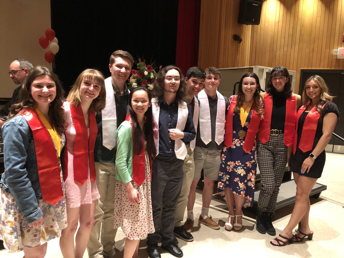 OakerSocStud's tweet photo. Social Studies department congratulates CHS top 10! ⁦@CoventryOakers⁩ https://t.co/pGmzXhK9Cf