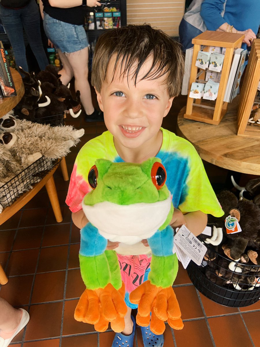maddiehackett2's tweet photo. Zoo day with my favorite little boy!! 🐸@NCHSPreschool https://t.co/5XPQkEVARO