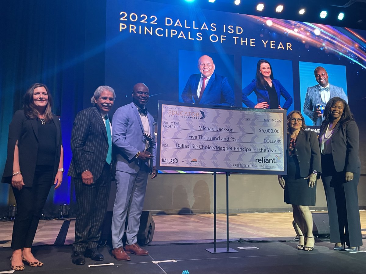 DallasEdFound's tweet photo. Congratulations, Michael Jackson of @dallasschools' @SudieTag for winning Principal of the Year in the Choice/Magnet Category. The inaugural 2021-2022 Dallas ISD Educator of the Year Awards is presented by @reliantenergy #DallasISDEdyAwards2022 #dallasisdpoy https://t.co/RJwLxa5yJl