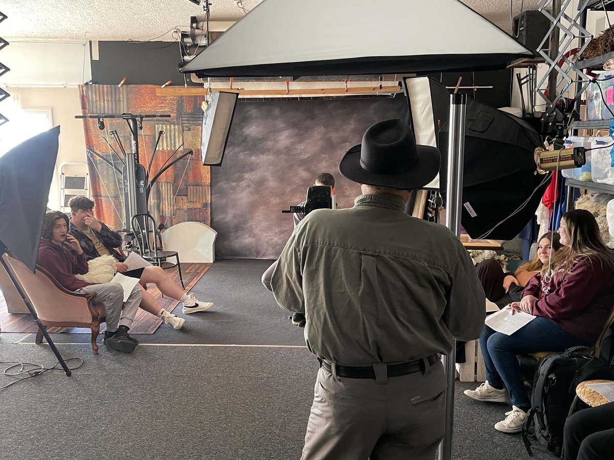 WeiserTechEd's tweet photo. Mr. Knarr’s 1st block Tech Ed Digital Photography class visited Searfoss Photography today on a field trip to learn more about Photography as a profession. Thank you Searfoss Photography for hosting our students! @ConradWeiserHS @Conradweiserasd @DrGiffing #TheWeiserWay🔵 https://t.co/OR2JnBgJkq