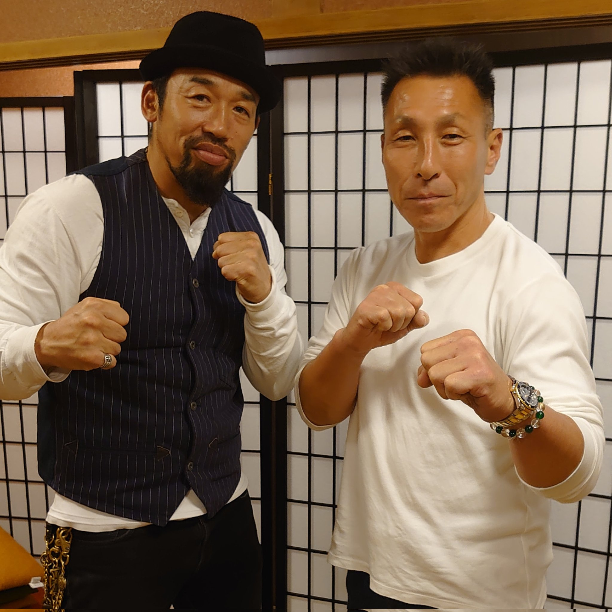 Tomo 武蔵と数見 肇さんとの会食の場に同席させていただきました その場にいれて光栄でした 武蔵instagram T Co Pgitmhutwt 武蔵 数見肇 空手 K1 Karate 日本代表 数見道場 極真 伝説 ローキック 太気拳 顔面あり グラウベ
