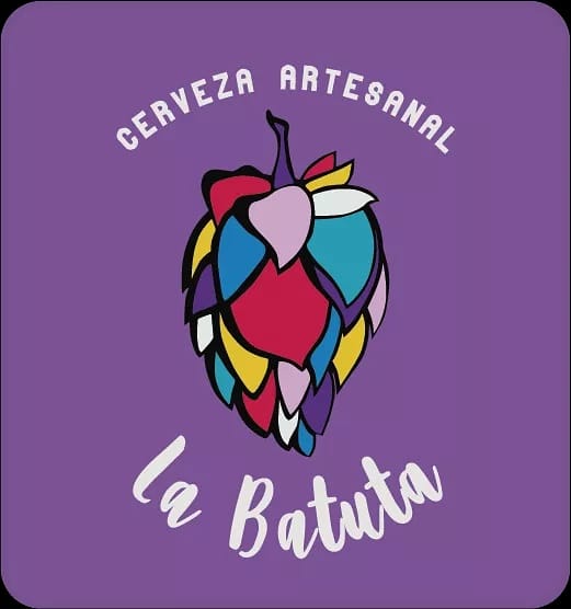 DanielaNashM's tweet photo. Desarrollo de marca y etiqueta para cerveza artesanal nacional ubicada en la ciudad Valparaíso.
Proyecto basado en el estallido social, el feminismo y la ciudad de Valparaíso.

#CervezaChilena #DiseñoGrafico #PackagingChileno #CervezaHechaPorMujeres https://t.co/UUil9DmRI8