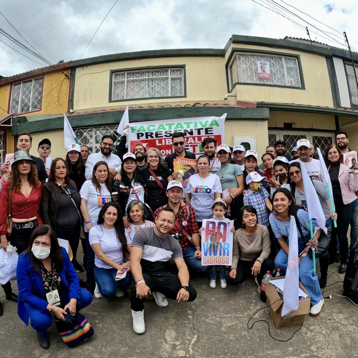 ANDRESTATU's tweet photo. #NuevaFotoDePerfil https://t.co/bcRbPvHnpq