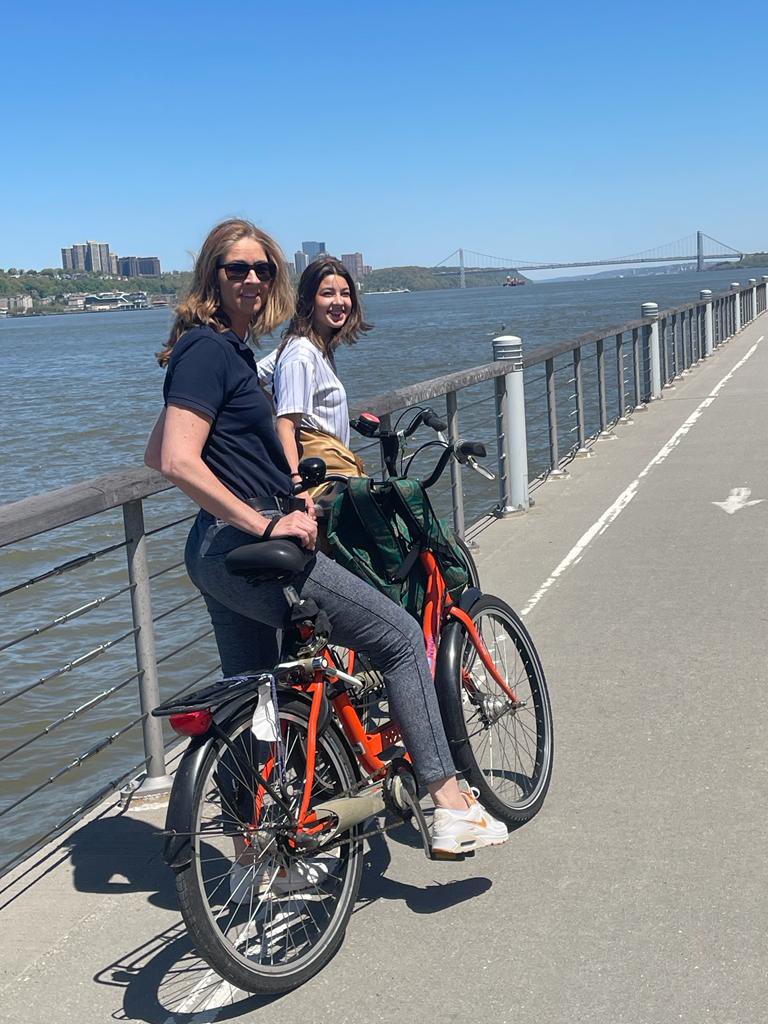 hill (@hill) on Twitter photo I had my first renters on <a href="/spinlister/">Spinlister</a> this past week. A Dutch mother and daughter. They rented my two Dutch Batavus bikes for 9 days. They stayed on 28th st and biked to Yankee stadium and to Industry city! I had my first renters on <a href="/spinlister/">Spinlister</a> this past week. A Dutch mother and daughter. They rented my two Dutch Batavus bikes for 9 days. They stayed on 28th st and biked to Yankee stadium and to Industry city!