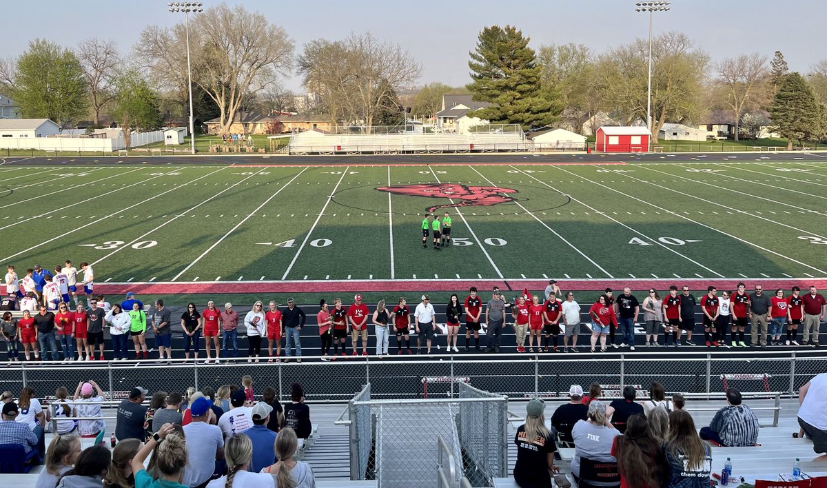 HCSDActivities's tweet image. Thank you to all senior soccer players and parents! Nice sweep tonight!
⁦@harlannewspaper⁩ ⁦@koolgold105⁩