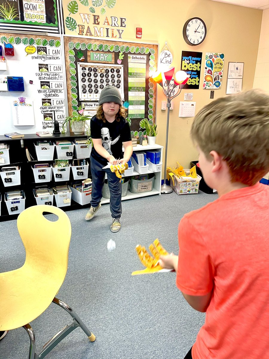 MendyGehrt's tweet photo. We completed our robotic hands today in science to wrap up our Human Machine unit. We tried picking things up and throwing items too. #SGES323 https://t.co/URkgFSY1xS