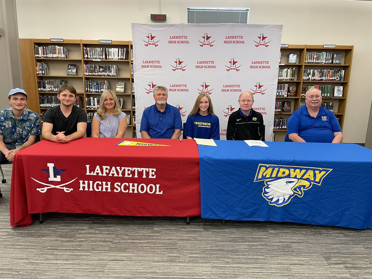 laurenwalton23's tweet photo. It’s official! Would like to thank everyone who’s supported me through it all! So excited to be an Eagle!!🦅💙💛
@MidwayWbb @Kentucky__ICE @LHSHOOPS21 @CoachMinner https://t.co/76dxMziAuT