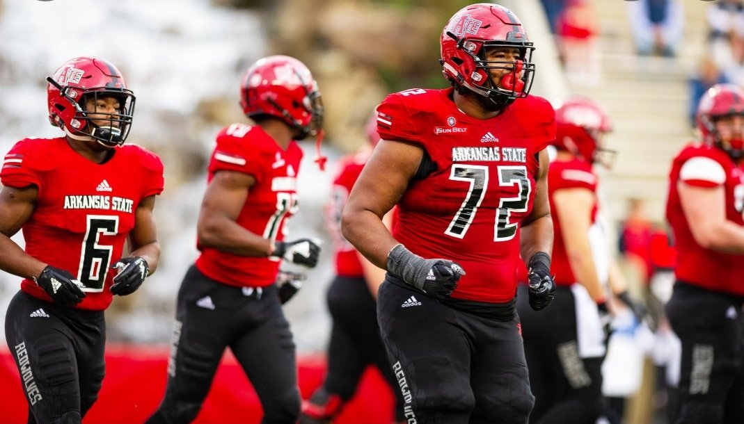 Benjamin Taylor-Whitfield (@d1_whitfield16) on Twitter photo #AGTG Blessed to receive my first d1 offer from Arkansas State University
<a href="/CoachDLett/">Derrick Lett</a> <a href="/CoachSamuels11/">Gabe Samuels</a> @Joe_BackNdVille #RedWolves #AGTG Blessed to receive my first d1 offer from Arkansas State University
<a href="/CoachDLett/">Derrick Lett</a> <a href="/CoachSamuels11/">Gabe Samuels</a> @Joe_BackNdVille #RedWolves