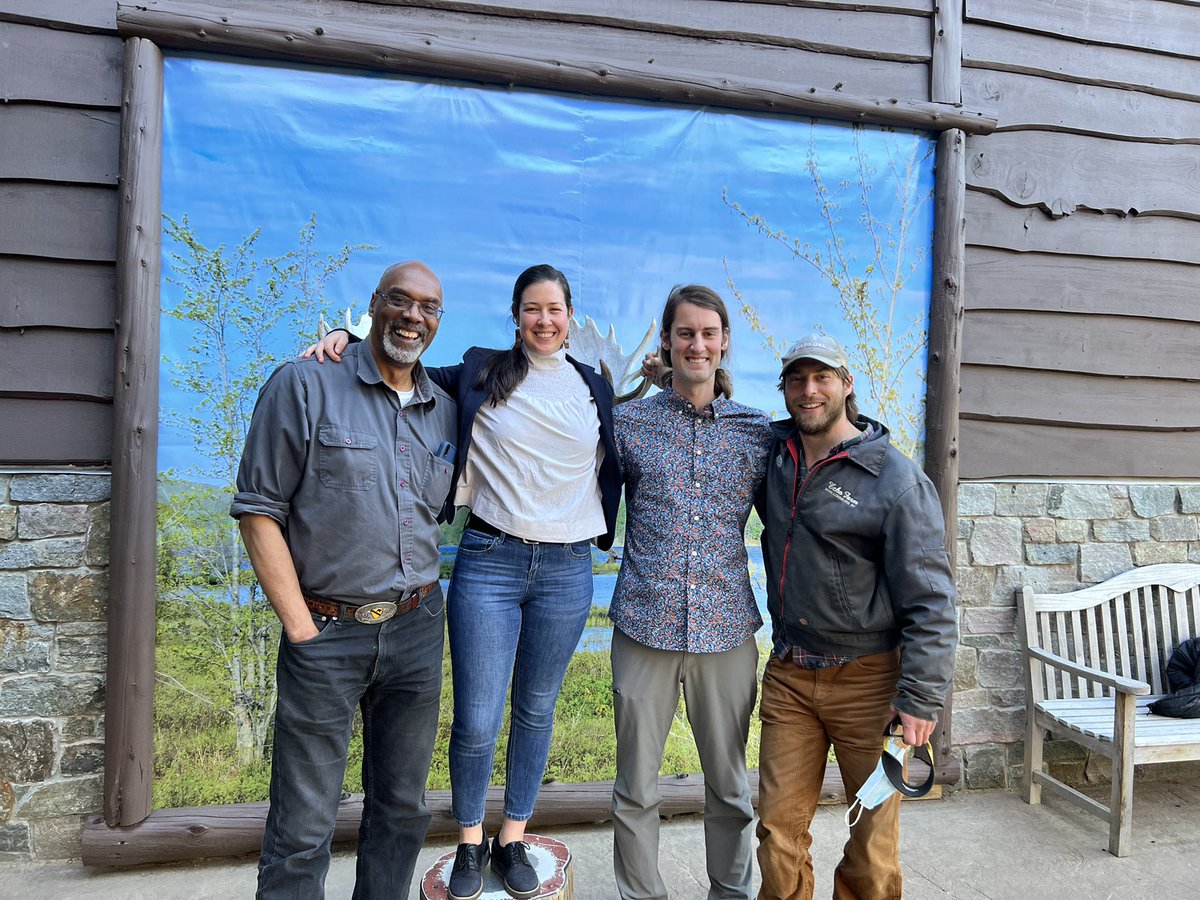 ADK_Mair's tweet photo. Out today with my fellow @adk_council #WildernessGuardians! #WildernessProtection, #EcosystemDefenders, #CivilianClimateCorp. 🙌🏽🌎🙌🏽 https://t.co/1iHdjeo560