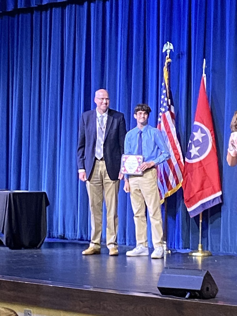 wcsIHSnw's tweet photo. Military recognition night for WCS! Class of 2022 grad, Tristan, will be joining the U.S. Coast Guard! https://t.co/6ZanhaNybC
