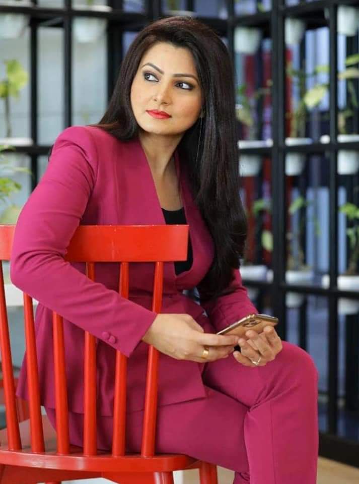 Princeprakash_'s tweet photo. जन्मदिन की ढेर सारी शुभकामनाएं @chitraaum जी आप यूं ही चमकते रहें l https://t.co/de8kZQiXEu