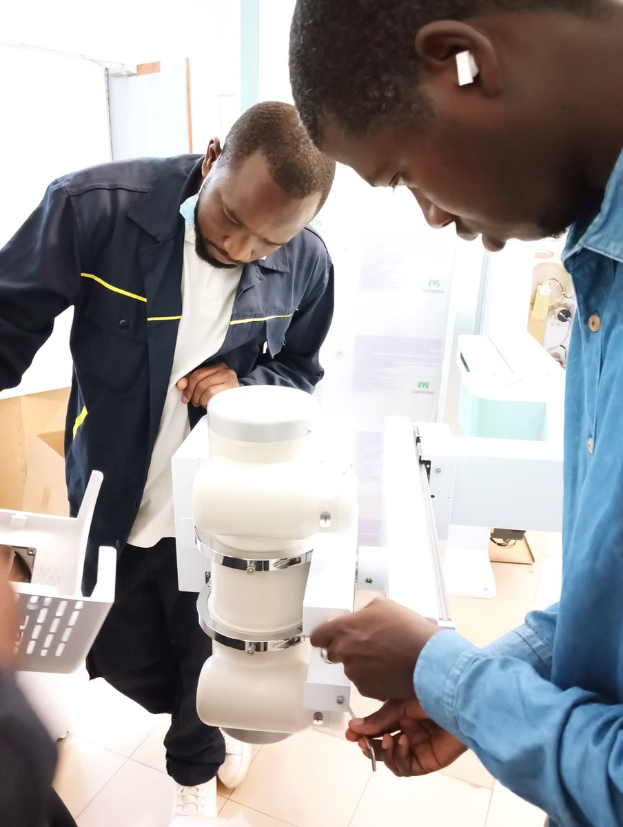 BerneyDeng's tweet photo. Successful installation and startup of Medical Diagnostic X-ray System in Senegal. Thank you for your trust in Perlove Medical, we will continue to bring our disruptive technologies to better serve more clinicians and patients.
#installation https://t.co/euo3Wtto4r
