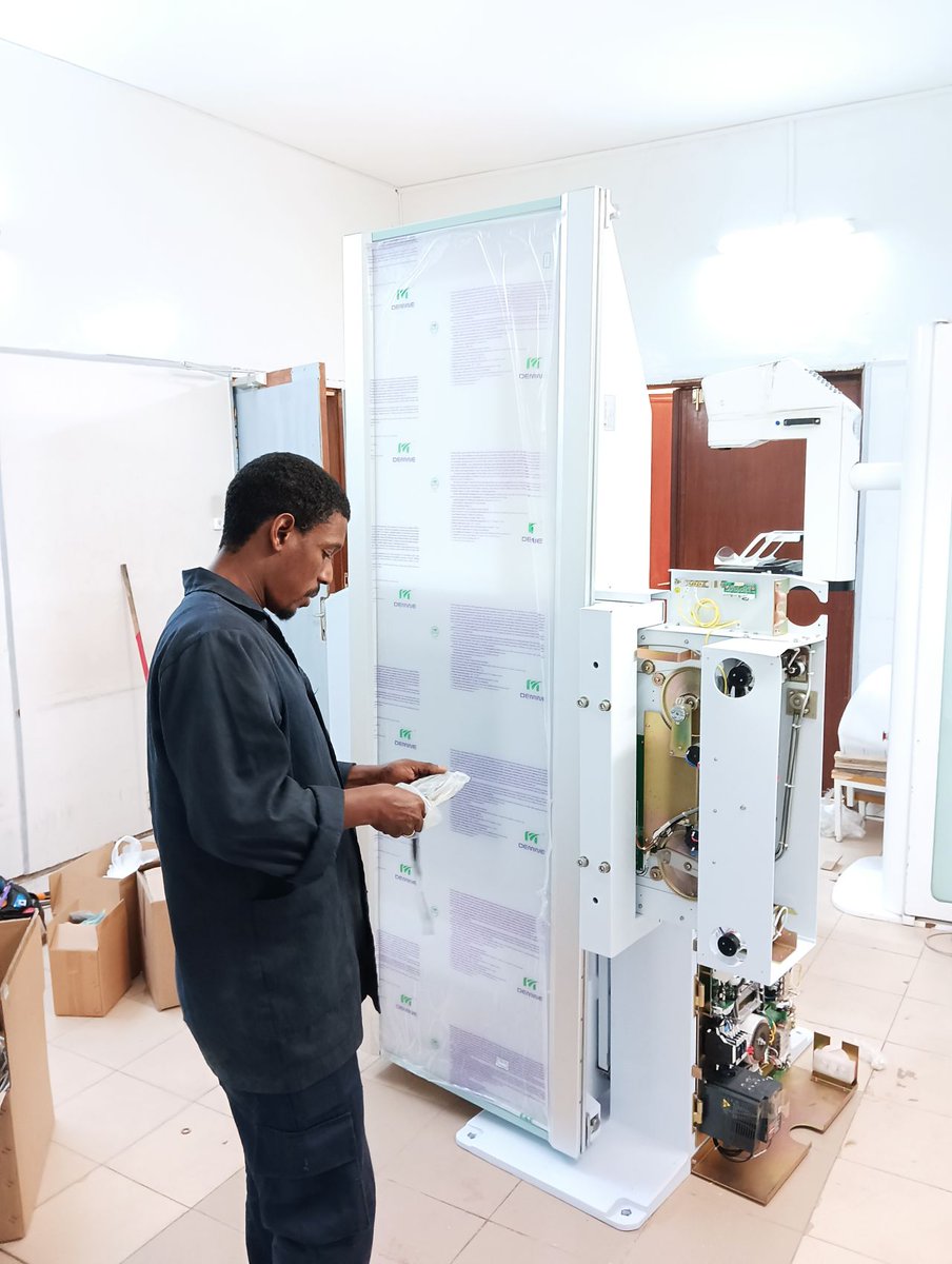 BerneyDeng's tweet photo. Successful installation and startup of Medical Diagnostic X-ray System in Senegal. Thank you for your trust in Perlove Medical, we will continue to bring our disruptive technologies to better serve more clinicians and patients.
#installation https://t.co/euo3Wtto4r