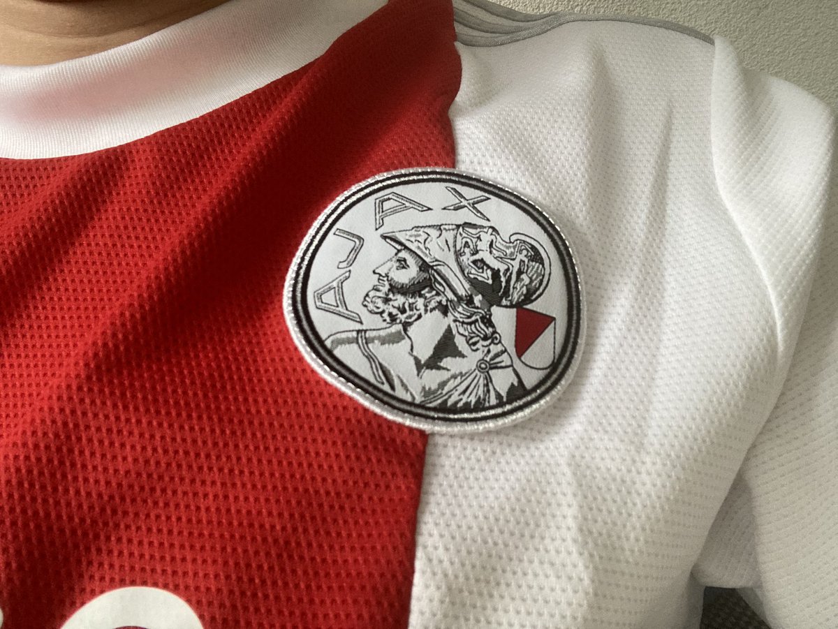 Tib1985's tweet photo. Vanavond moet het gebeuren!
❌❌❌
#landskampioen #ajax #roadto36 #ajahee #matchday https://t.co/r9JkNGs7pg
