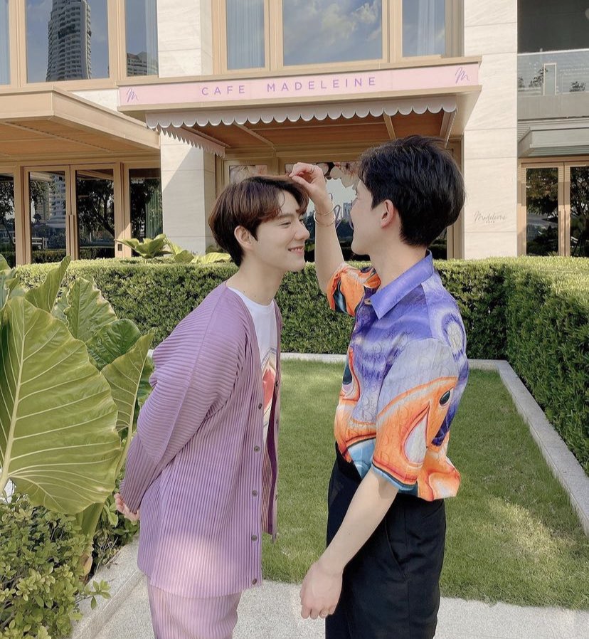 Yloveyouchannel's tweet photo. “โบ๊ท-นิวเยียร์”ควงออกงานคู่ เผยเคล็ดลับหน้าใสไร้ริ้วรอย
Link : https://t.co/G3Uj3PpKqk
#โบ๊ทนิวเยียร์
#โบ๊ทณัฐพงศ์
#นิวเยียร์กิตติวัฒน์
#BeWithBoth
#bothnewyear
#topsecrettogether https://t.co/MC3uLrVoii