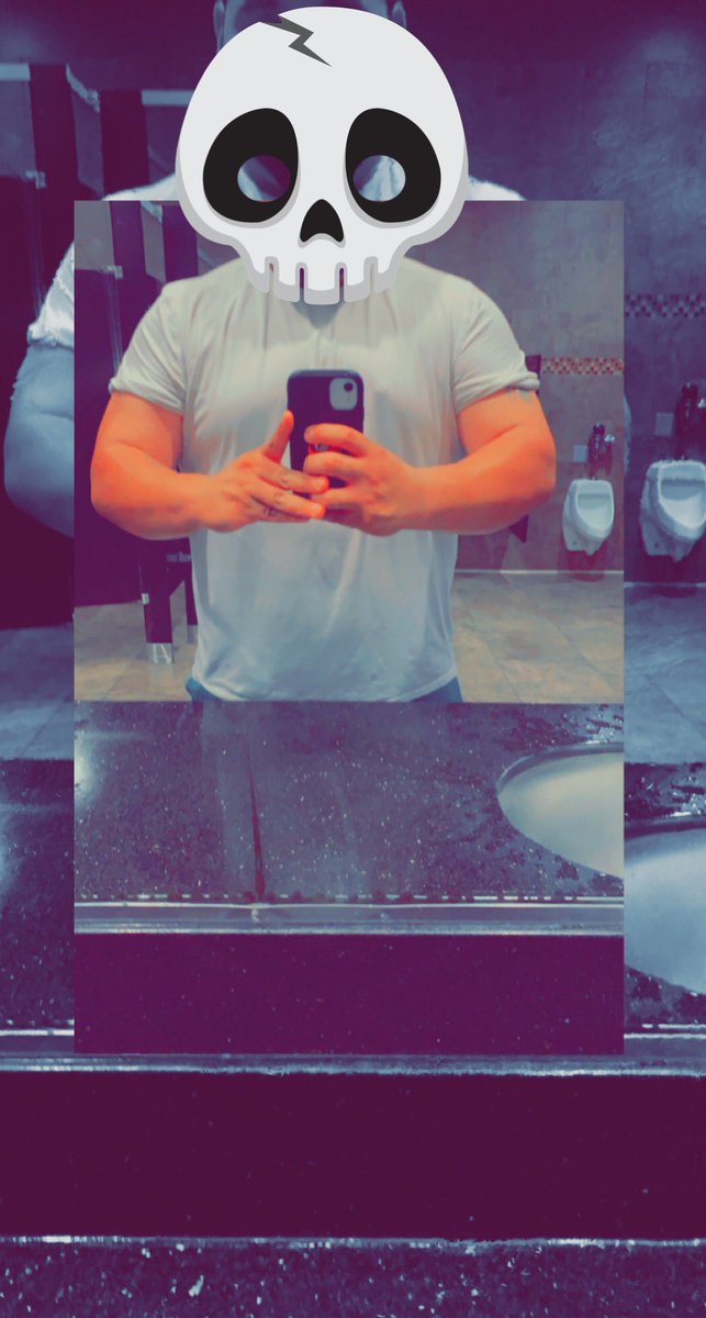 Kevbot75's tweet photo. Before/After
#GettingThatWorkIn #HulkSmash #GymLife https://t.co/Y6D87y8y1C