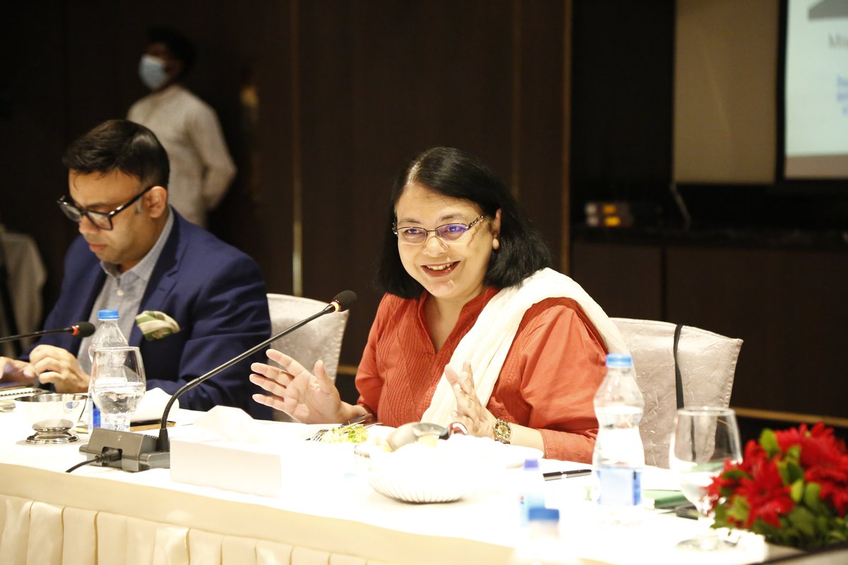 USBanglaTrade's tweet image. Dr Masrur from Policy Exchange of Bangladesh, Barrister Nihad Kabir and Bernard Haven from @WorldBank had a transparent interaction and discussion with US Bangladesh Business Council on Political Economy of Bangladesh.

#USBD50
#USBBC